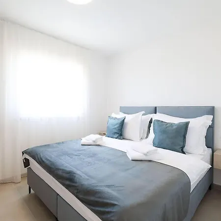 3 Bedroom Lovely In 아파트 프리블라카