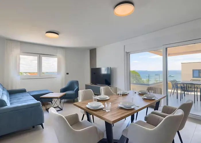 Apartament In With Wifi *